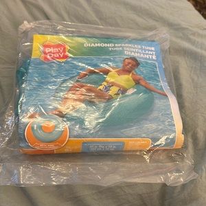 Play Day Diamond Sparkles Pool Tube Float Toy